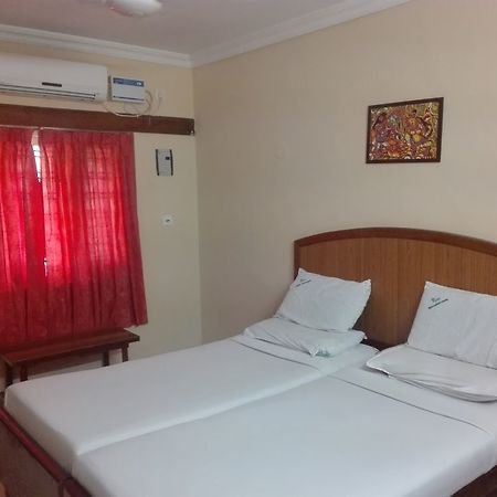 Hotel Ktdc Nandanam Guruvayoor Guruvāyūr Zewnętrze zdjęcie